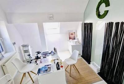 Zona centrala, cu vad stradal, pretabil clinica, salon de infrumusetare, birouri - 2