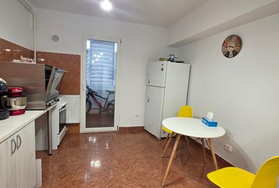 Apartament cu 2 camere decomandat, mobilat în Trocadero - 6