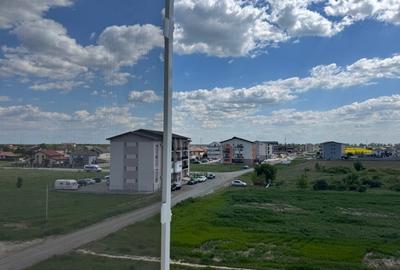 Apartament cu 2 camere semidecomandat, mobilat în Giroc