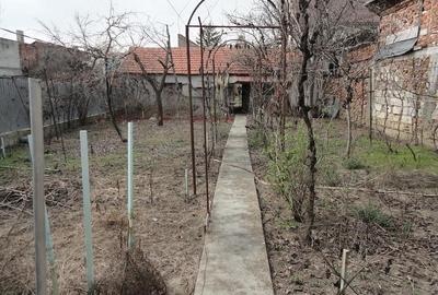 Casă cu 3 camere cu Teren 720 Mp în Pârneava - 2