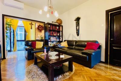 Apartament cu 3 camere semidecomandat în Foișorul de Foc