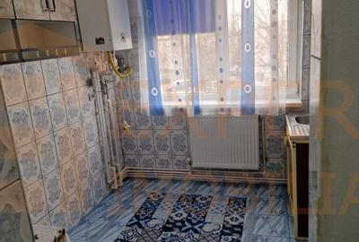 Apartament cu 3 camere semidecomandat, mobilat în Ultracentral
