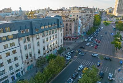 Birou, de 300 mp, în P-ța Universității - 7