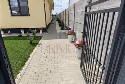 Duplex pe parter - mobilat - utilat - toate utilitatile - beci - pod mansardabil - 7