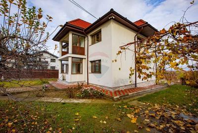 Casă cu 6 camere cu Teren 1710 Mp în Măgura - 2