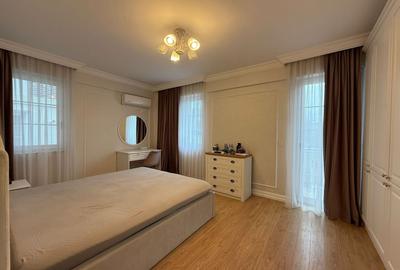 Duplex cu 5 camere cu Canalizare în Copou - 9