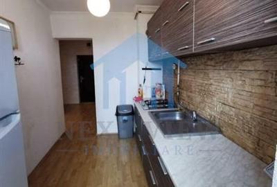 Apartament 3 camere, Central - 2