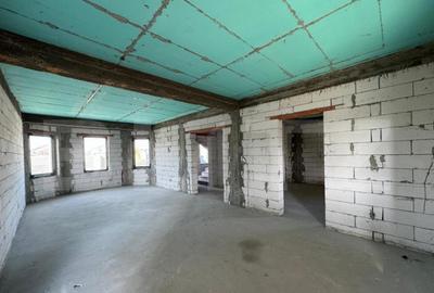 Casa semi-finisata P + M, 131 mp utili, teren 339 mp, Piel - 15