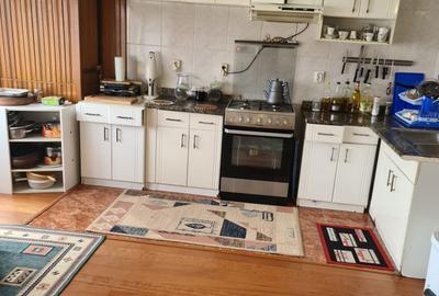 Apartament cu 3 camere decomandat în Central - 1