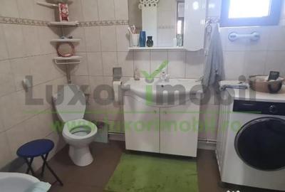 Casă cu 5 camere cu Teren 684 Mp în Podu Roș - 3