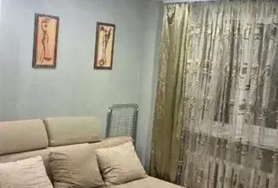 Garsonieră decomandată în Tei