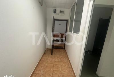 Spațiu comercial, de 110 mp, în Orașul de Jos - 11