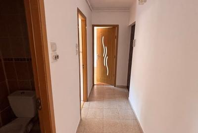 Apartament 3 camere, nemobilat-Bd Saturn - 6