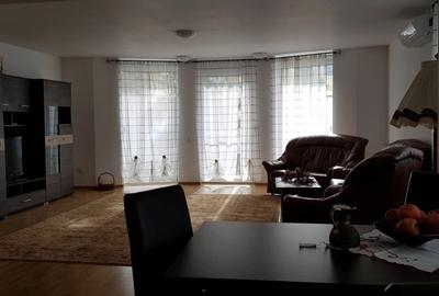 Duplex cu 4 camere cu Canalizare în Central - 11