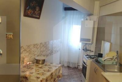 Apartament cu 4 camere, 79 mp utili + 2 balcoane de 7 mp, zo - 4