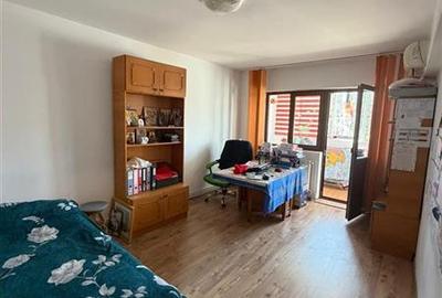 Apartament cu 3 camere decomandat în Mioriței - 1