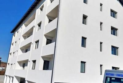 Apartament cu 3 camere decomandat în Independenței - 3