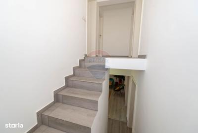 Casă cu 4 camere în Săbăreni - 9