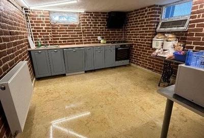 Casă individuală cu 10 camere cu Canalizare în Unirii - 13