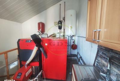 Casă cu 4 camere în Malu Mare - 17