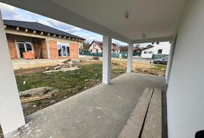 Casă cu 4 camere cu Teren 812 Mp în Satu Nou de Jos - 33