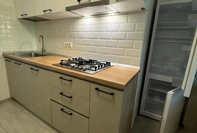 Apartament cu 4 camere decomandat în Vlădeasa - 2