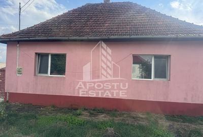 Casă individuală cu 1439 mp teren - 2