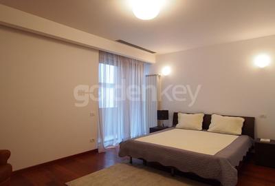 Apartament cu 4 camere semidecomandat, mobilat în Primăverii - 10