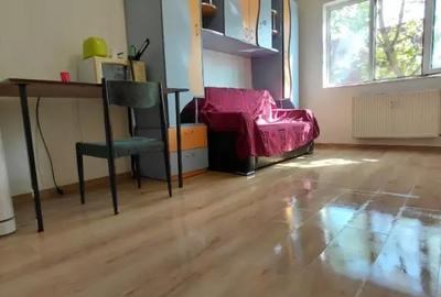 Garsonieră nedecomandată în Central - 8
