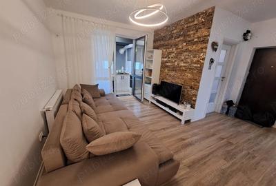Apartament cu 3 camere decomandat în Roșu - 3