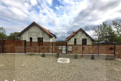 Casă cu 5 camere cu Teren 700 Mp în Central - 10