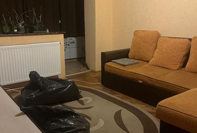 Apartament semidecomandat în Olteniței