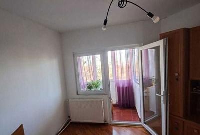 Apartament cu 3 camere decomandat în Central - 4
