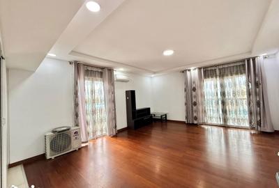 Apartament cu 3 camere în Ștefăneștii de Jos - 12