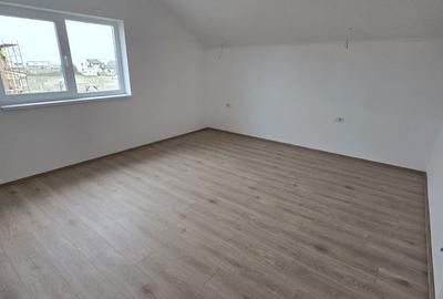 Casă cu 4 camere cu Teren 250 Mp în Central - 7