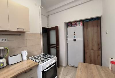 Apartament cu 3 camere semidecomandat în Armeneasca - 11