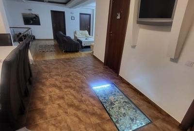 Apartament 5 camere,suprafata mare, curte, bloc 2006 - 4 nivele, Decebal, metrou - 4