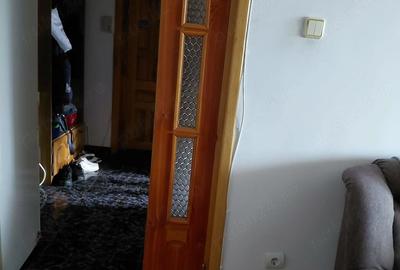 Apartament cu 3 camere decomandat în Buzaului