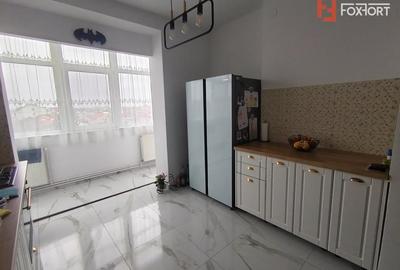Apartament cu 4 camere decomandat în Șagului - 9