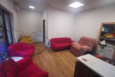 Spațiu comercial, de 37 mp, în Central - 1