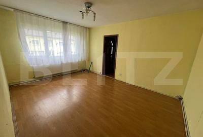 Apartament de vanzare, cu 2 camere, 40 mp, zona centrala - 7