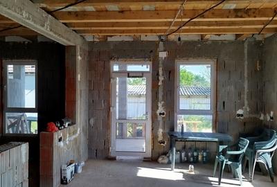 Casă cu 2 camere decomandat în Girișu de Criș - 4