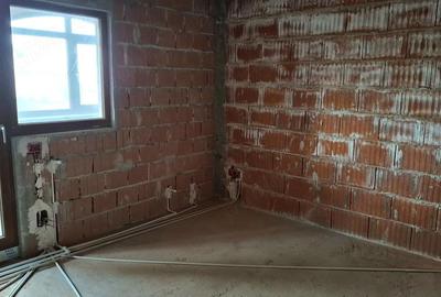 Casă cu 5 camere cu Teren 500 Mp în Pantelimon - 3