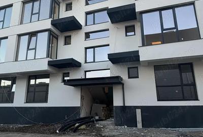 Apartamente de vanzare 3 camere Loca?ie excelenta, transport facil ?i facilita?i - 1