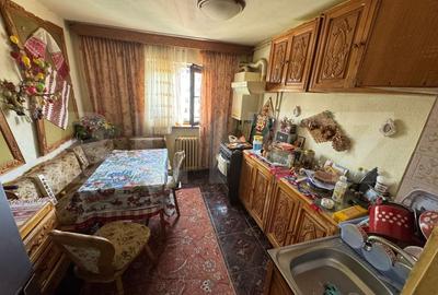 Apartament cu 3 camere, 62,5 mp, decomandat - zona Imparatul Traian
