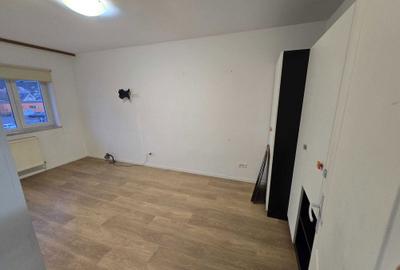 Apartament cu 3 camere decomandat în Drumul Carului - 3