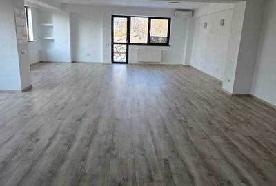 Spațiu comercial, de 85 mp, în 1 Mai - 1