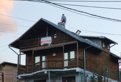 Casă cu 5 camere cu Teren 627 Mp în Poiana Țapului - 3