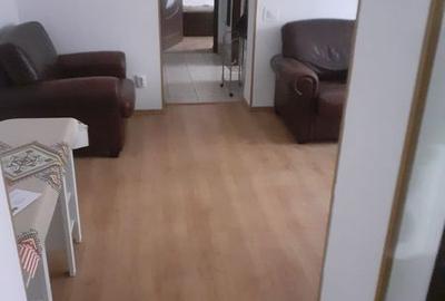 Apartament cu 3 camere în Pajura