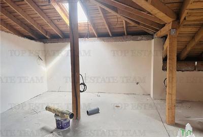 Duplex cu 5 camere cu Canalizare în Roșu - 8